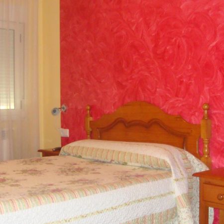 Hostal Poncebos Room photo