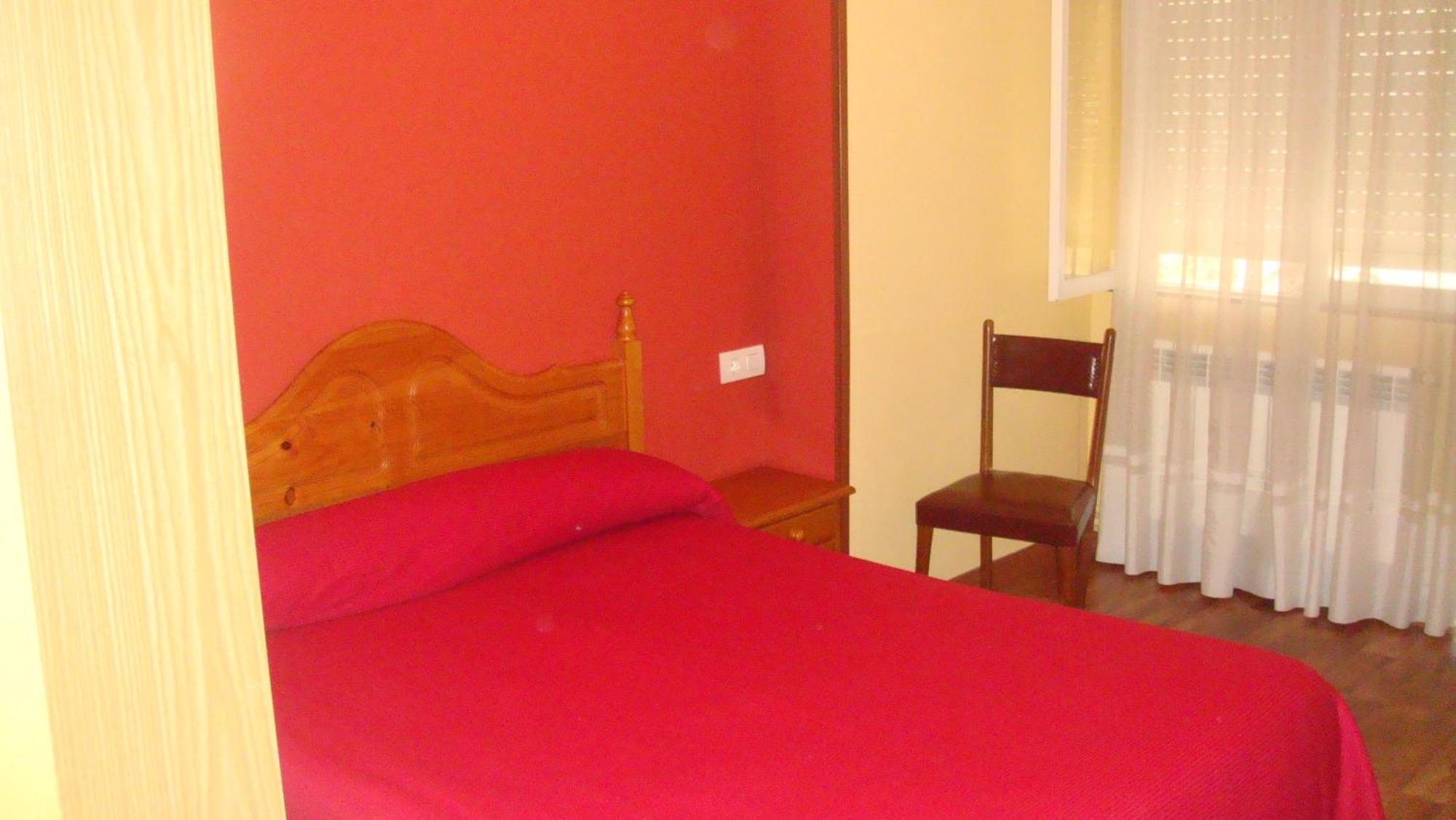 Hostal Poncebos Room photo